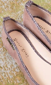 Taylor Blake Ballerinas Microblogging